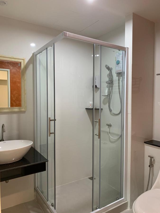 Icare Residence & Hotel 방콕 외부 사진